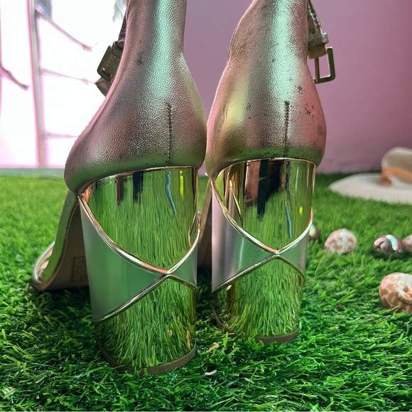 Aldo clearance stock-38 offers will accepted - Picture 7 of 12